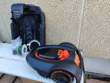 ROBOT TAGLIAERBA FUXTEC
