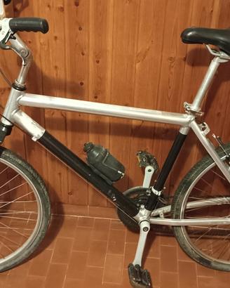 Mountain bike in alluminio – leggera ed eclettica 
