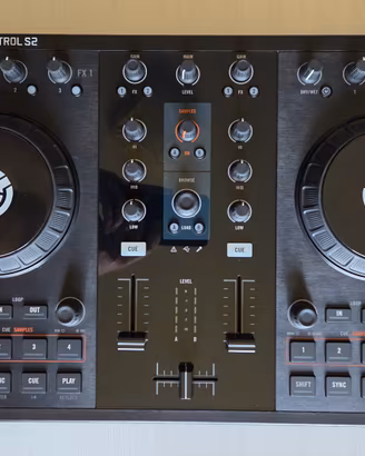 Traktor kontrol S2 mk1
