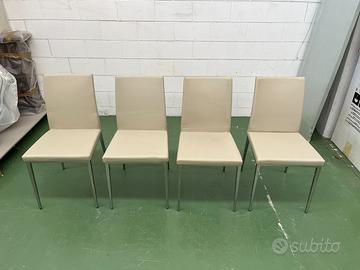 Set 4 sedie in pelle beige con gambe cromate
