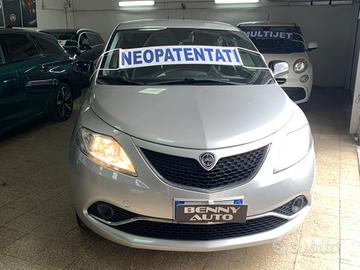 Lancia Ypsilon 1.2 69 CV 5 porte GPL Ecochic Plati