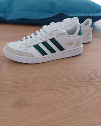 Sarpe Adidas original uni sex