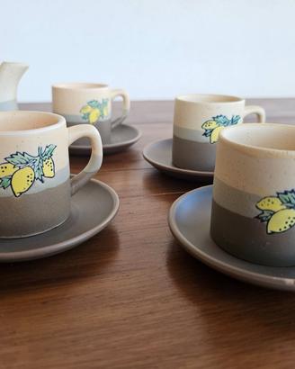 Set teiera + 6 tazzine con piattini