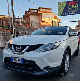 Nissan Qashqai 1.5 dCi DPF Tekna