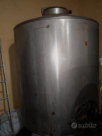 Serbatoio in acciaio inox 2500 litri