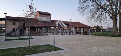 Cascinale di 540 mq. su terreno di 1250 mq