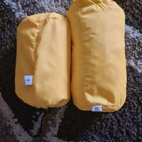 2 impermeabili con cappuccio per bmbini/ragazzi