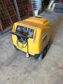 Idropulitrice ad acqua calda industriale