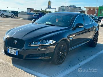 Jaguar XF 2.2 Full Optional Business Edition
