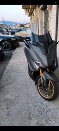 Yamaha Tmax tech 560 kamo