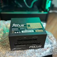 Alimentatore 80+ Gold 550w modulabile