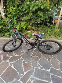 Mountain bike 24" 18 velocità bambino disponibile