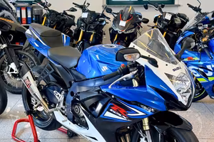 SUZUKI GSX R 7502013 YOSHIMURA FINANZIABILE