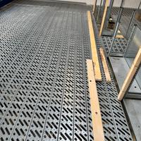 pedane in ferro zincato autoportanti