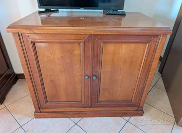Mobiletto in Legno Pregiato - porta TV dispensa
