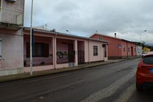 Ossi- casa indipendente centro- Sos Pianos