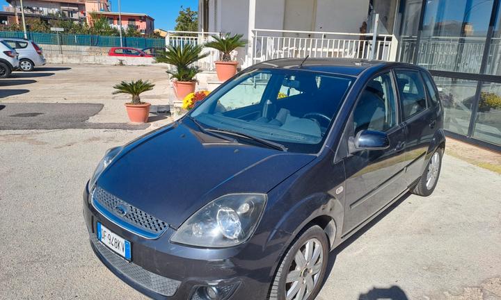 Ford Fiesta 1.4 TDCi 5p. Ghia