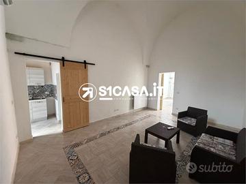 Abitazione ristrutturata con volte a stella