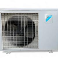 Condizionatore Daikin con 2 split