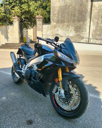 Aprilia Tuono V4 1100 factory