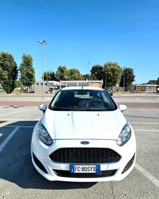 Ford Fiesta 1,4 97 CV  GPL  2016