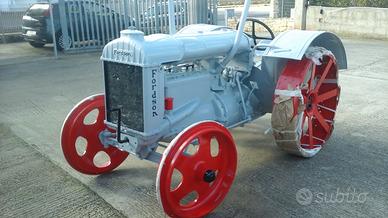 UNICO,IL PRIMO TRATTORE AL MONDO FORDSON DEL 1927