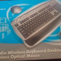 Tastiera e mouse senza fili 