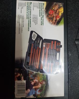 set per barbecue 18 pezzi