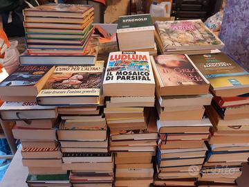 Lotto maxxi 160+ Libri usati-narratva-thriller ecc