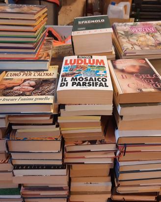Lotto maxxi 160+ Libri usati-narratva-thriller ecc