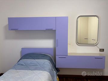 Letto singolo con contenitore e mensole con ante