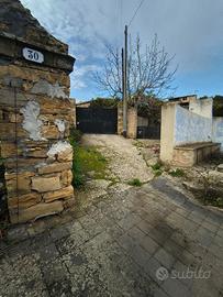 CASA RURALE CON PORZIONE ABITABILE