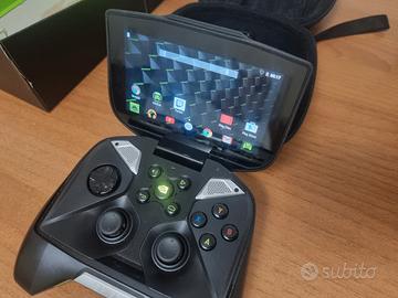 NVIDIA Shield Portable Con Custodia Originale 