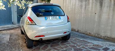 Lancia ypsilon mya metano