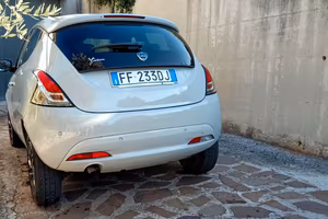 Lancia ypsilon mya metano