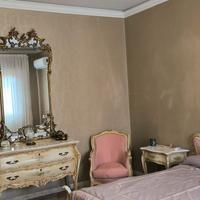 Camere da letto e da pranzo  e armadio 800 