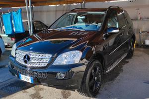 MERCEDES ML 