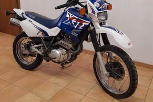 Yamaha  xt  600