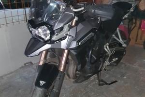  Triumph Tiger 1215