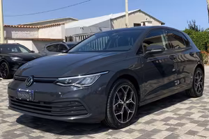 Volkswagen Golf 8 Life 2.0 TDI 116 CV