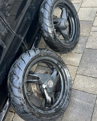 Cerchi e gomme nuove phantom f12
