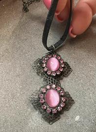 Pendente con pietre dure e strass