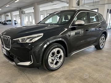 BMW X1 U11 sdrive18d X-Line auto