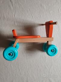 quadriciclo in legno 