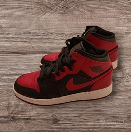 Air Jordan 1 mid banned