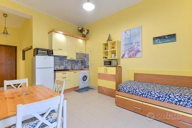 Bilocale abitabile da subito quasi sul mare