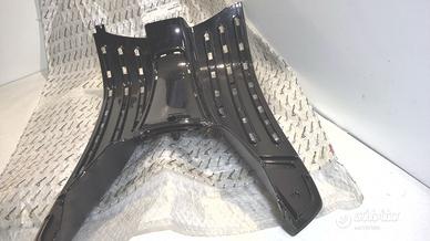 PEDANA NERA VESPA LXV S PIAGGIO 6221244090