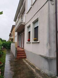 Appartamento di 91 m² con 3 locali e box auto a Pe