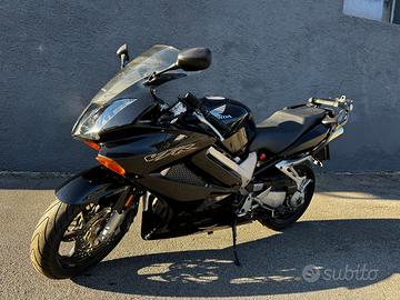 Honda VFR 800 - 2003