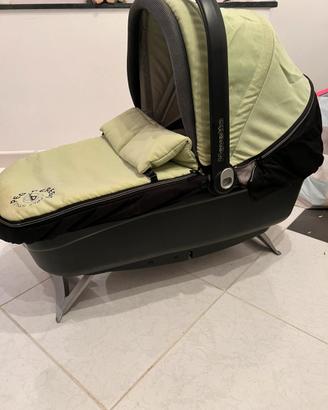 Lettino é seggiolone per auto